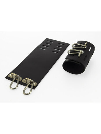 Rimba - Arm boeien met karabijn haken. breed